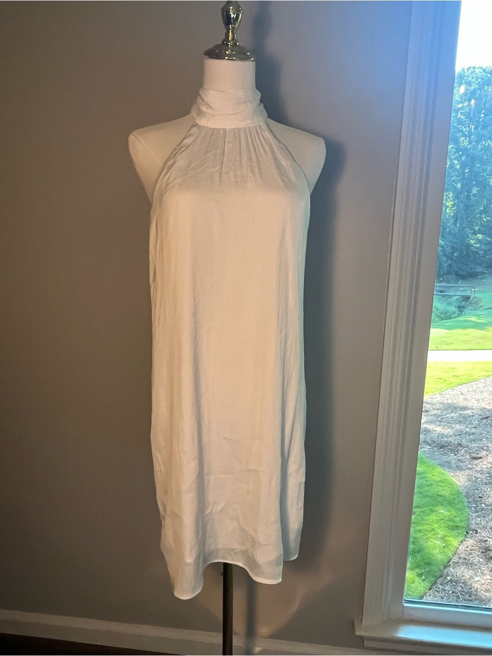 Women’s -Naked Zebra -Sleeveless High-Neck White Flowy Dress- lovely - Small